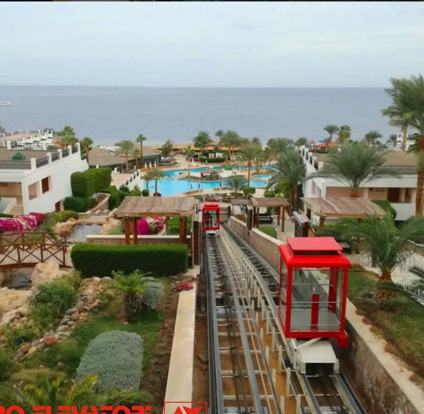 Inclined panoramic elevator