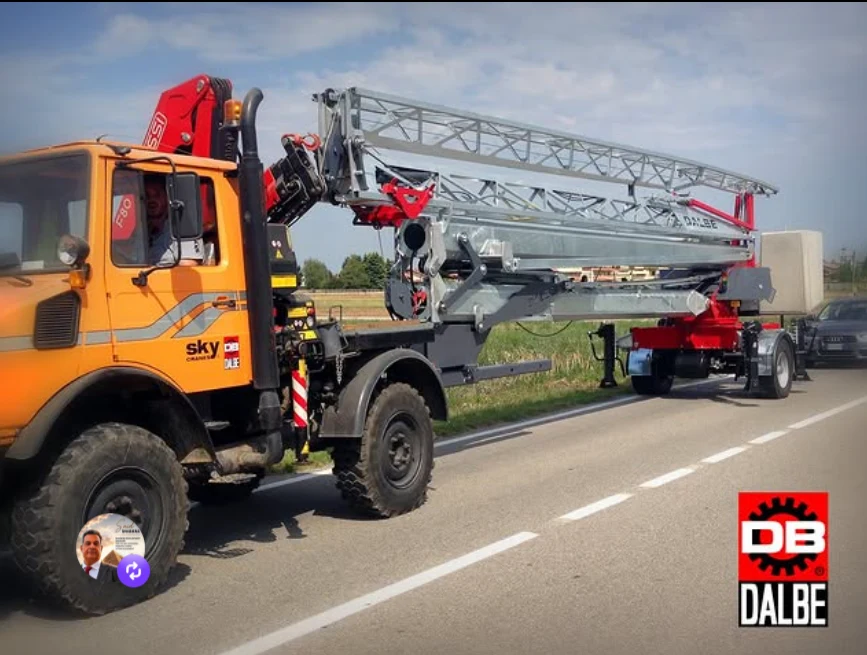 Crane in transport configuration